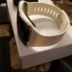 Samsung gear S smart watch (Service: T-mobil)